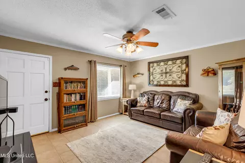 Living - 21129 S Fork Rd, Saucier, MS 39574 photo 2 of 5