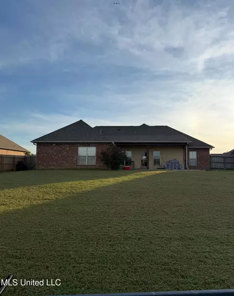 Exterior - 128 Lakeway Dr, Madison, MS 39110 photo 2 of 2