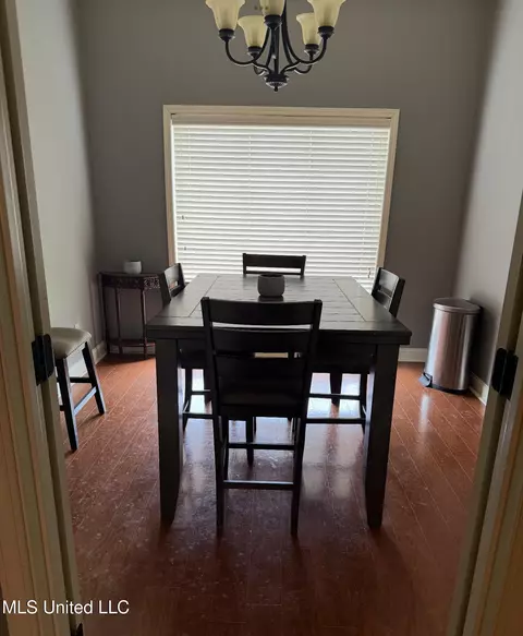 Dining - 128 Lakeway Dr, Madison, MS 39110 photo 1 of 1