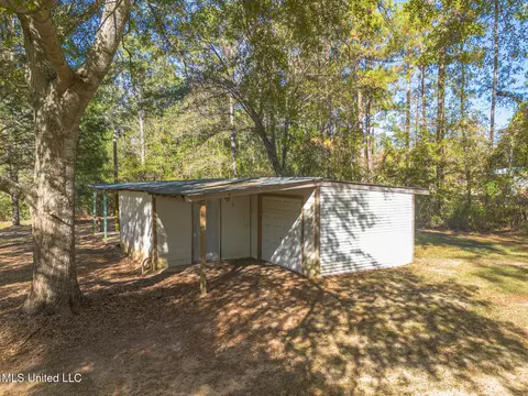 Exterior - 1305 W Mchenry Rd, Mchenry, MS 39561 photo 3 of 4