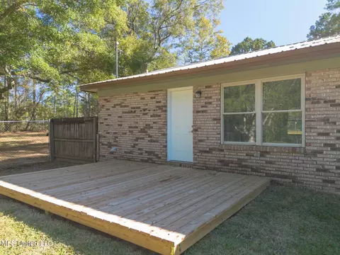 Exterior - 1305 W Mchenry Rd, Mchenry, MS 39561 photo 2 of 4