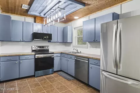 Kitchen - 1305 W Mchenry Rd, Mchenry, MS 39561 photo 1 of 1