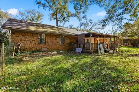 Exterior - 149 Oak Park Dr, Forest, MS 39074 photo 4 of 4