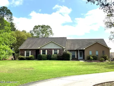 16631 Kapalama Dr, Diamondhead, MS 39525
