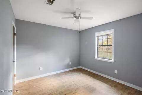 Bedroom - 820 Memorial Dr, Braxton, MS 39044 photo 3 of 4