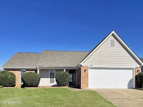 6290 E Oak Run Dr, Olive Branch, MS 38654