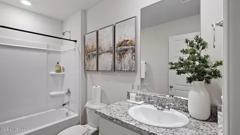 Bath - 607 Cedar Pl, Pearl, MS 39208 photo 3 of 3