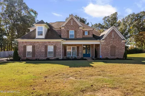 681 Pond View Cir, Hernando, MS 38632
