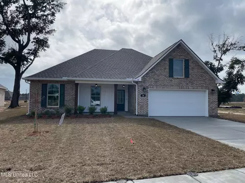 24 Red Oak Dr, Long Beach, MS 39560