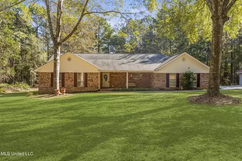 304 Boggy Hollow Rd, Purvis, MS 39475