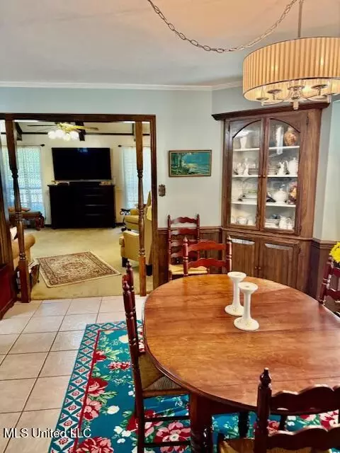 Dining - 10 Pecan Way, Natchez, MS 39120 photo 1 of 3