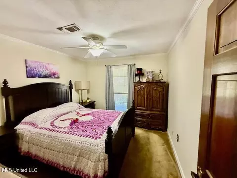 Bedroom - 10 Pecan Way, Natchez, MS 39120 photo 4 of 4