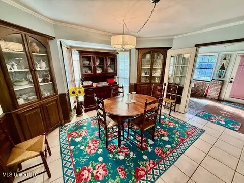 Dining - 10 Pecan Way, Natchez, MS 39120 photo 3 of 3