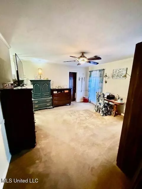 Bedroom - 10 Pecan Way, Natchez, MS 39120 photo 2 of 4