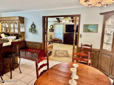 Dining - 10 Pecan Way, Natchez, MS 39120 photo 2 of 3