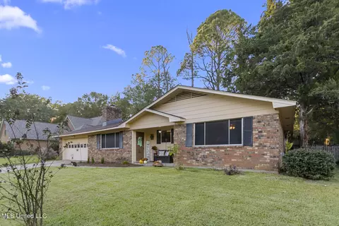 1213 Foxhill Dr, Clinton, MS 39056 photo 2
