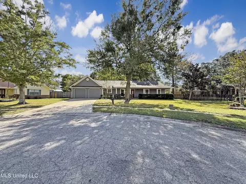 3 Chloe Ct, Long Beach, MS 39560