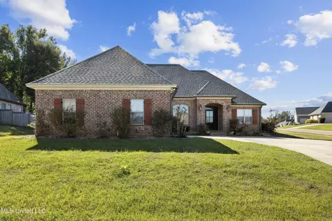 Exterior - 100 Coldwater Cir, Clinton, MS 39056 photo 2 of 5