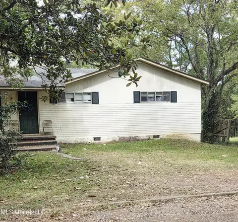 684 Heather Ln, Jackson, MS 39206