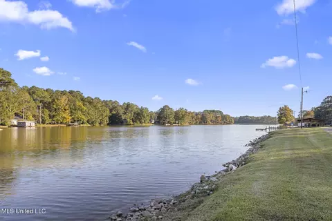 110 Pine Hill Cir, Florence, MS 39073 photo 32