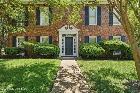 43 S Crownpointe Dr, Jackson, MS 39211
