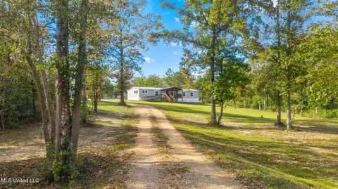 63 Sweet Home Ln, Poplarville, MS 39470