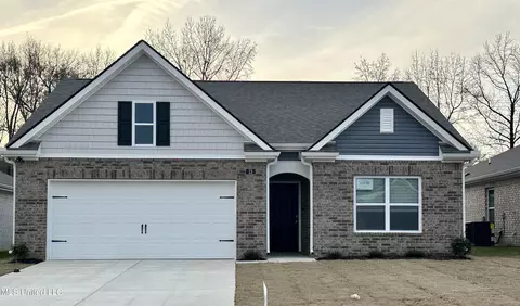 13 Silo Ln, Byhalia, MS 38611