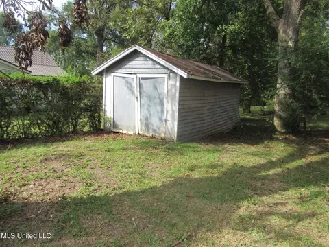 Exterior - 108 Hightower St, Sardis, MS 38666 photo 5 of 6