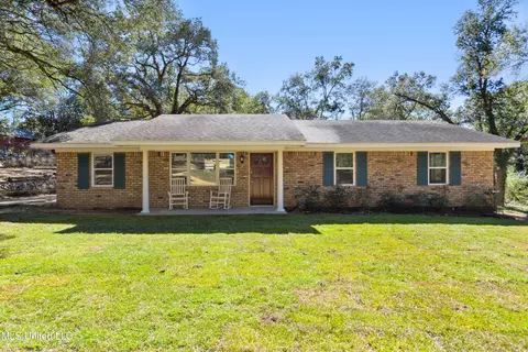 9201 Hwy 613, Lucedale, MS 39452