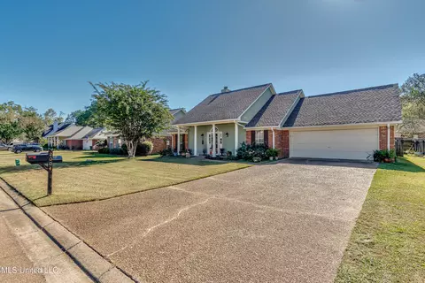 Exterior - 2004 Bayberry Dr, Flowood, MS 39232 photo 3 of 10