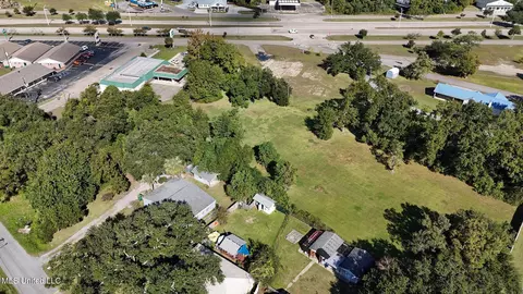 502 Highway 90, Bay Saint Louis, MS 39520