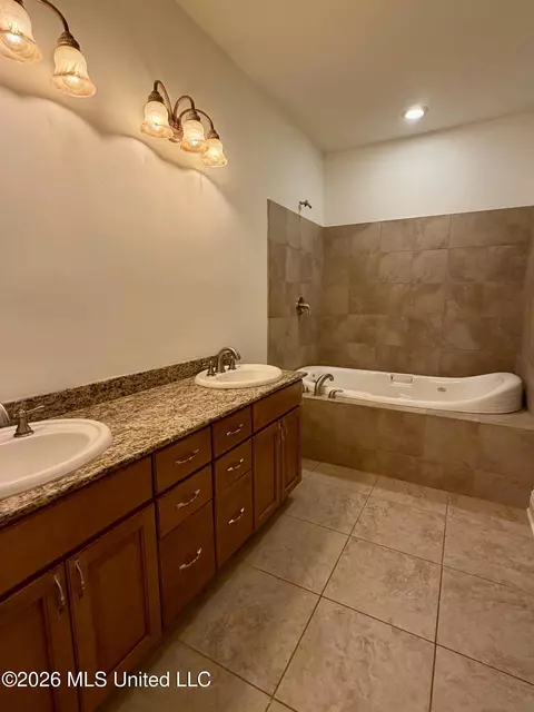 Bath - 131 Monk Mitchell Rd, Picayune, MS 39466 photo 2 of 4