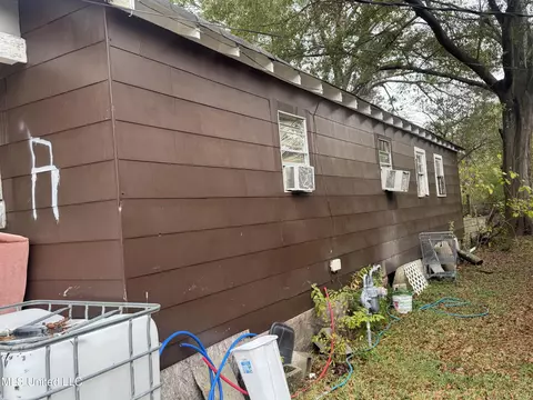 Exterior - 2218 Mobile Ave #20, Jackson, MS 39213 photo 3 of 3