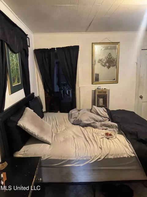 Bedroom - 2218 Mobile Ave #20, Jackson, MS 39213 photo 2 of 2