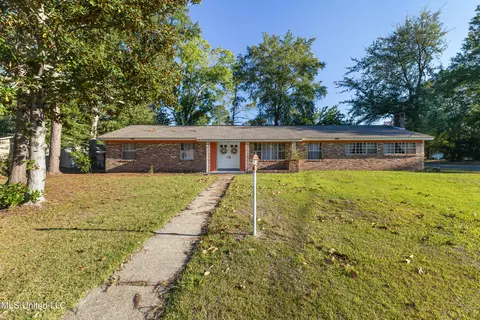 2816 Williamsburg Rd, Hattiesburg, MS 39402