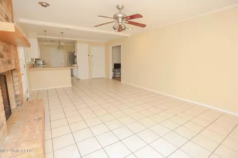 Living - 103 Hannah Dr, Clinton, MS 39056 photo 4 of 8