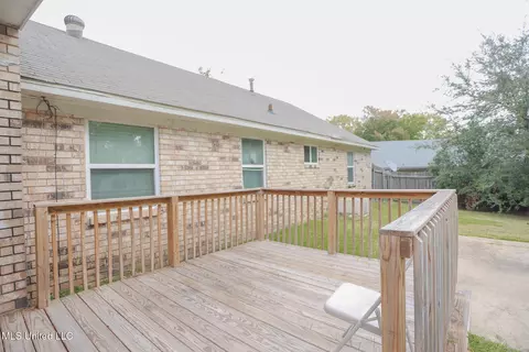 Exterior - 103 Hannah Dr, Clinton, MS 39056 photo 9 of 13