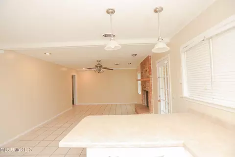 Living - 103 Hannah Dr, Clinton, MS 39056 photo 5 of 8