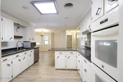 Kitchen - 1030 Kenna Rd, Summit, MS 39666 photo 1 of 3