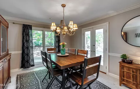 Dining - 539 Dixton Dr, Brandon, MS 39047 photo 2 of 4