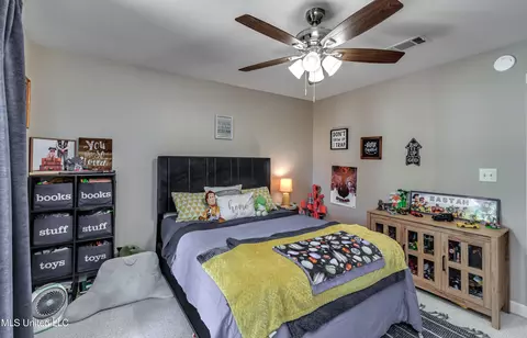 Bedroom - 539 Dixton Dr, Brandon, MS 39047 photo 10 of 11