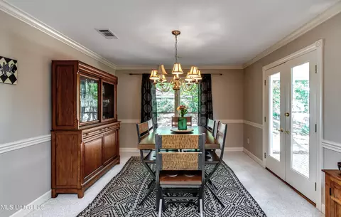 Dining - 539 Dixton Dr, Brandon, MS 39047 photo 1 of 4