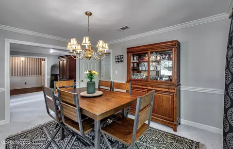 Dining - 539 Dixton Dr, Brandon, MS 39047 photo 3 of 4