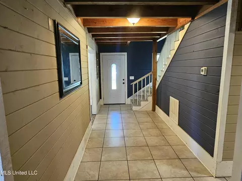 Entry Way - 4352 Pine Lake Dr, Terry, MS 39170 photo 1 of 5