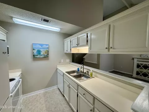 992 Hamakua Ct, Diamondhead, MS 39525 photo 7