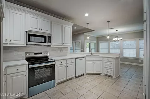 301 Old Town Cir, Brandon, MS 39042 photo 6