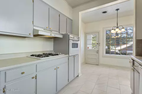 Kitchen - 1831 Howard St, Jackson, MS 39202 photo 2 of 3