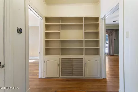 Entry Way - 1831 Howard St, Jackson, MS 39202 photo 3 of 3