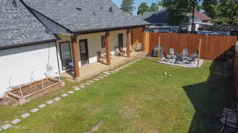 Exterior - 199 Mandarin Dr, Brandon, MS 39047 photo 5 of 6