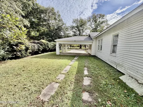 Exterior - 323 S Ruby Ave, Ruleville, MS 38771 photo 4 of 5